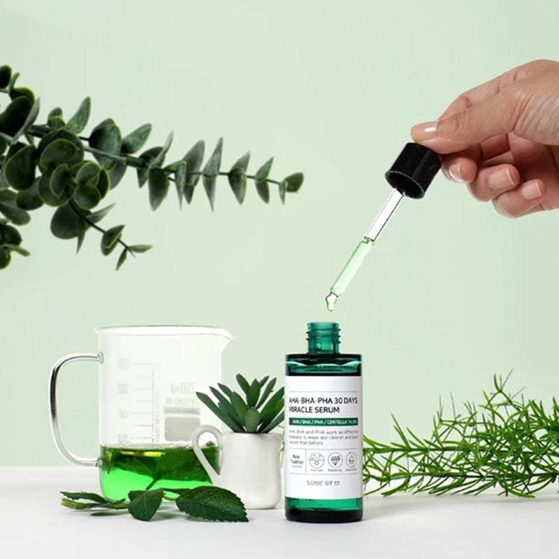 Some By Mi 30 Days Miracle Serum Sérum Exfoliant Anti-Acné à l’Acide AHA, BHA, PHA & Centella